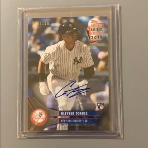 Gleyber Torres ROOKIE autograph card 88/100